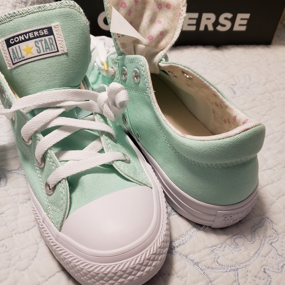 NIB Converse size 10